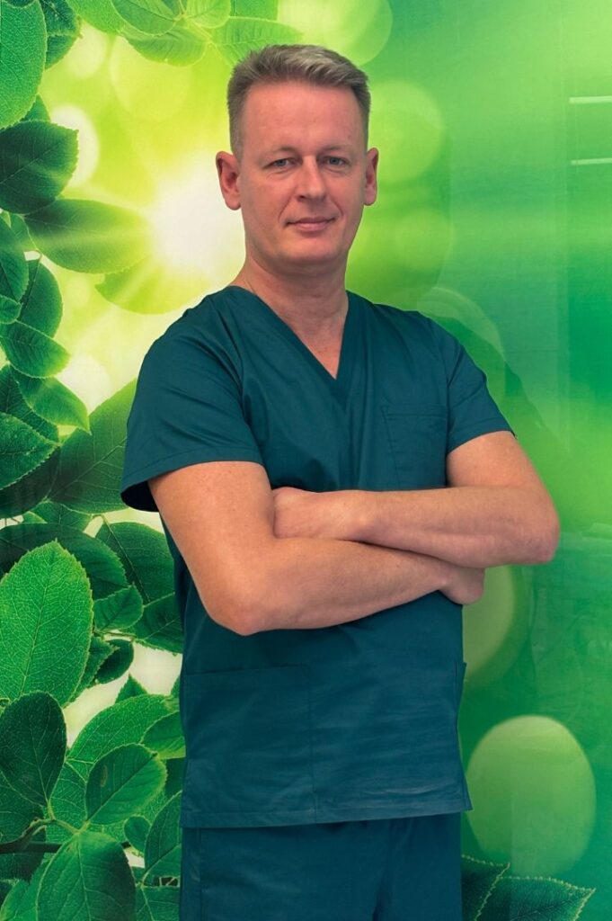Dr. Zoltán Kovács -Lead Prosthetist | Conservative Denstist and Prosthodontist; Digital Dental and Aesthetic Specialist